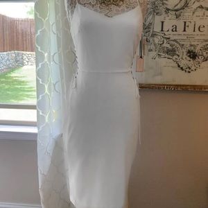 1 STATE dress size 6 , in a good condition